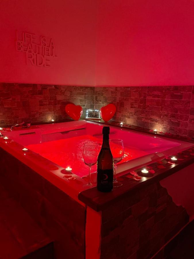 “La Casetta Nel Borgo” チェルヴェーテリ エクステリア 写真