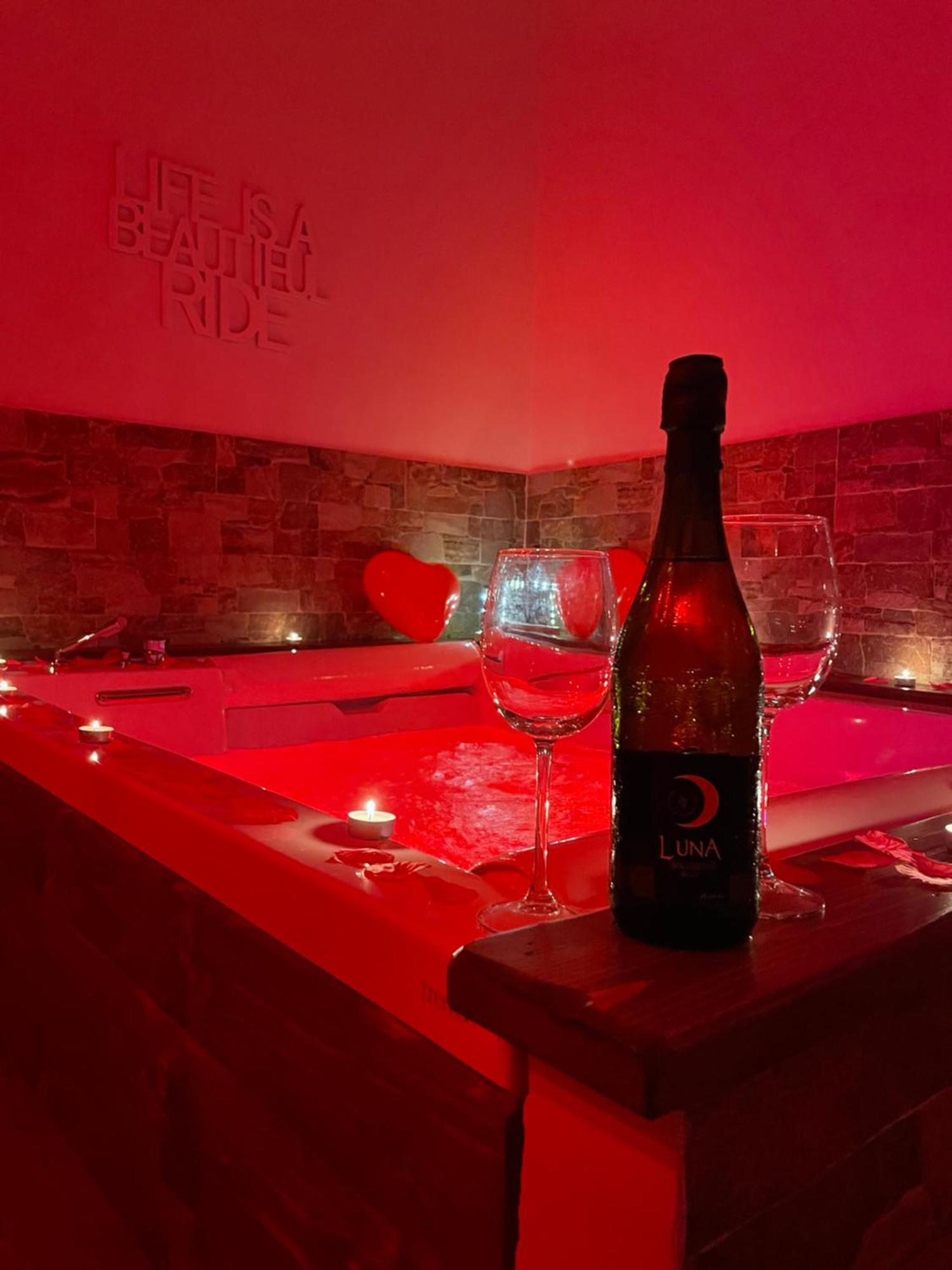 “La Casetta Nel Borgo” チェルヴェーテリ エクステリア 写真